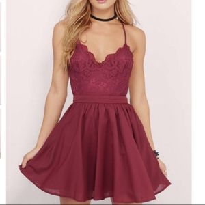Mila Burgundy Lace Pleated Sleeveless Skater Dress